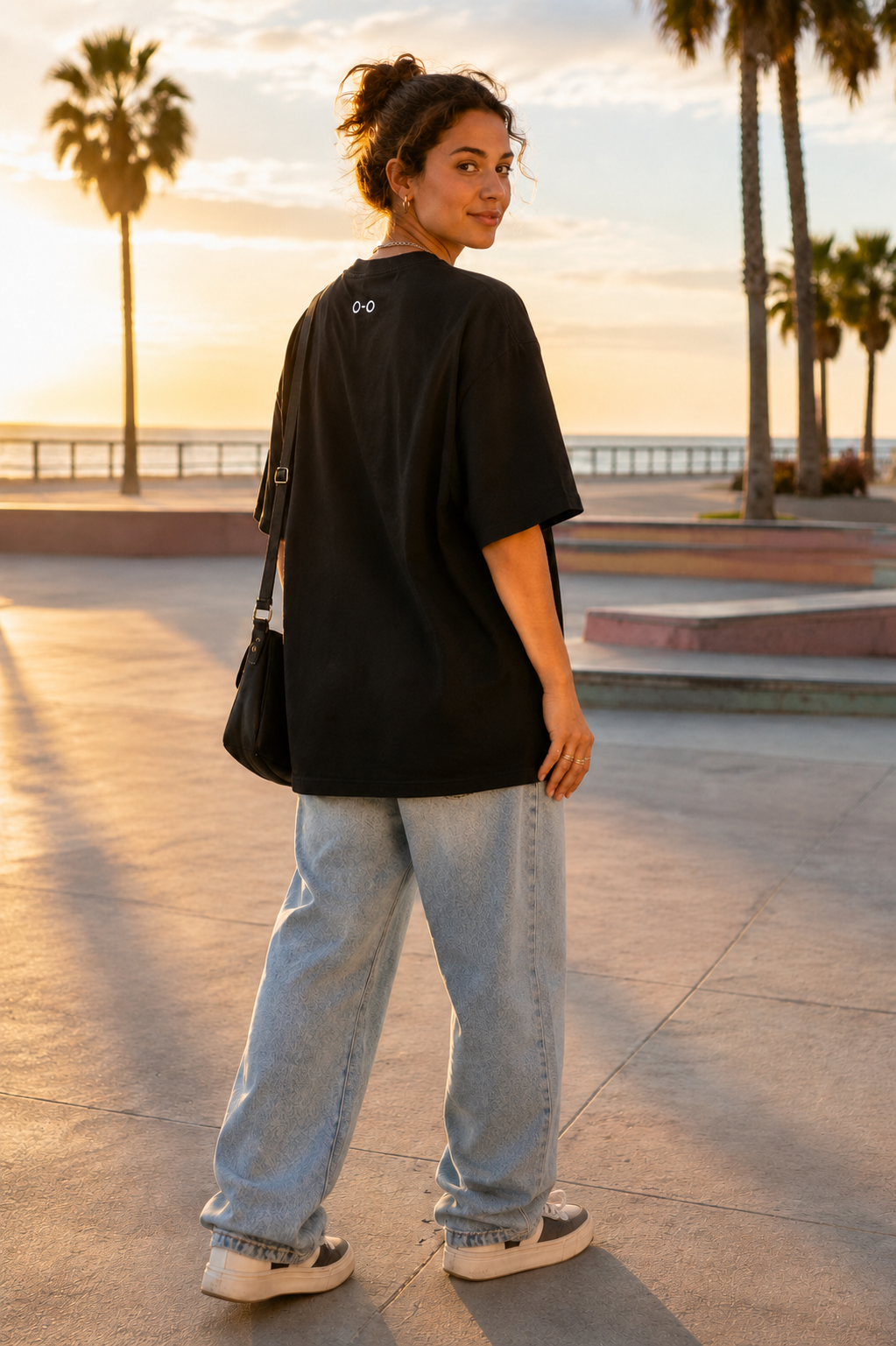TIME TO BLITZ — Oversized T-Shirt