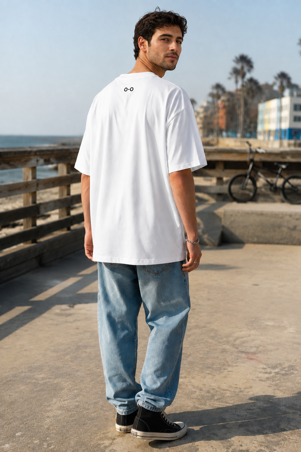 TIME TO BLITZ — Oversized T-Shirt